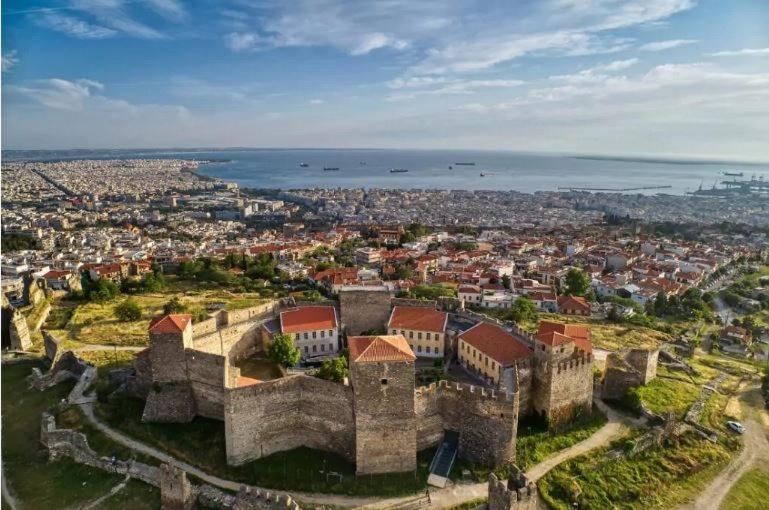 City Star - Penthouse Next To Atatuerk House And With View To Castles *