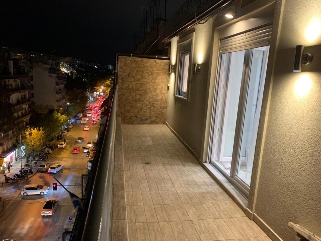 City Star - Penthouse Next To Atatuerk House And With View To Castles