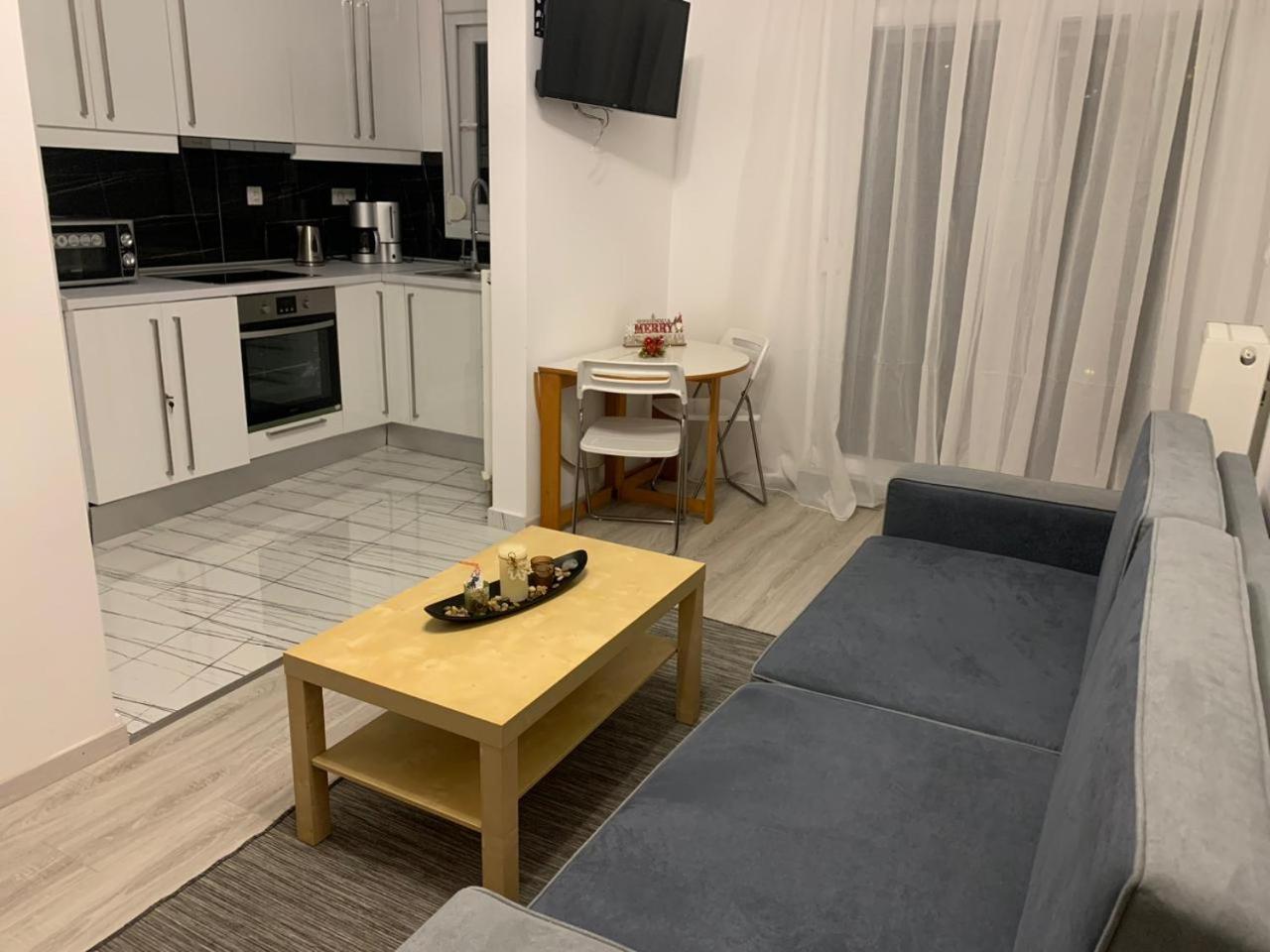 City Star - Penthouse Next To Atatuerk House And With View To Castles